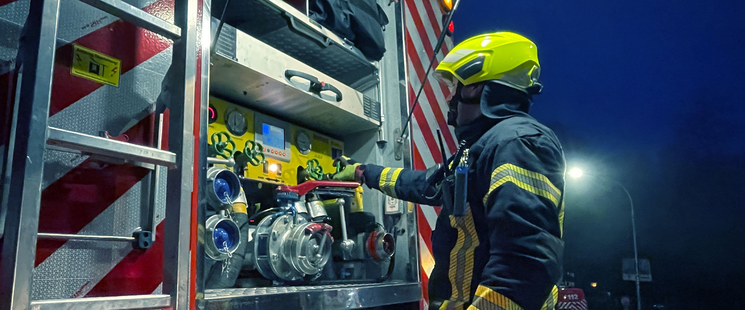 Header_Detail_2400px