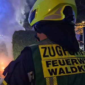 01.01.2026 Mülleimerbrand