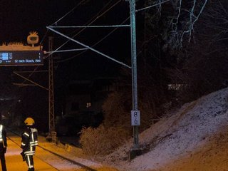 10.01.2026 Baum auf Oberleitung Bahnhof Kollnau 1