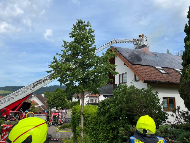 Dachstuhlbrand, Drehleiter